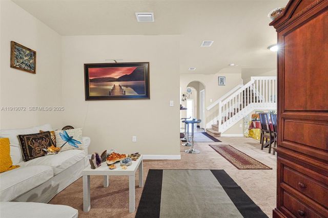 9213 SW 170th Ave, Miami, FL 33196