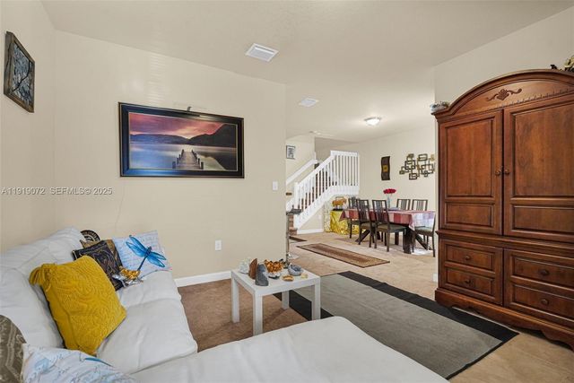 9213 SW 170th Ave, Miami, FL 33196