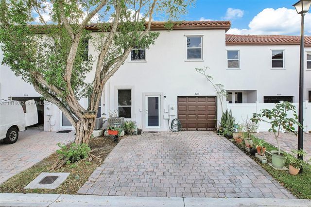 9213 SW 170th Ave, Miami, FL 33196