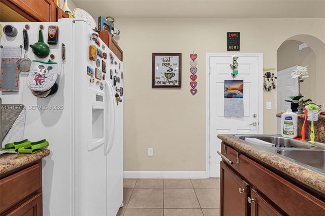 9213 SW 170th Ave, Miami, FL 33196