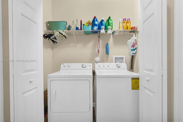 9213 SW 170th Ave, Miami, FL 33196