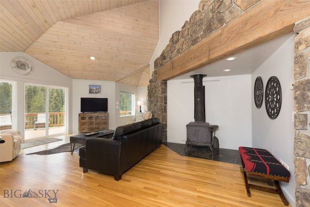 35 Northfork Road, Big Sky, MT 59716