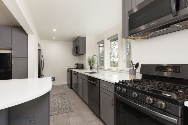 35 Northfork Road, Big Sky, MT 59716