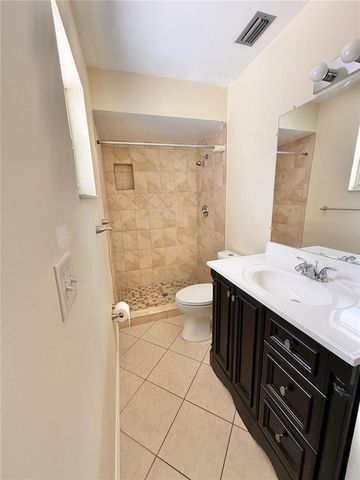 1036 HOPE STREET, Venice, FL 34285