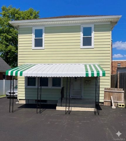 4 Davis Avenue, Port Washington, NY 11050