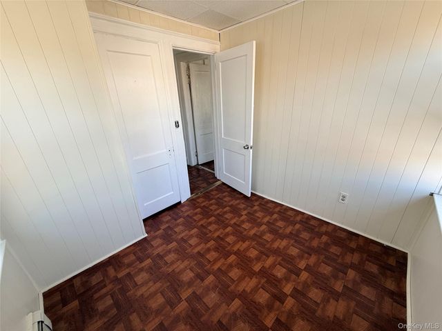 4 Davis Avenue, Port Washington, NY 11050