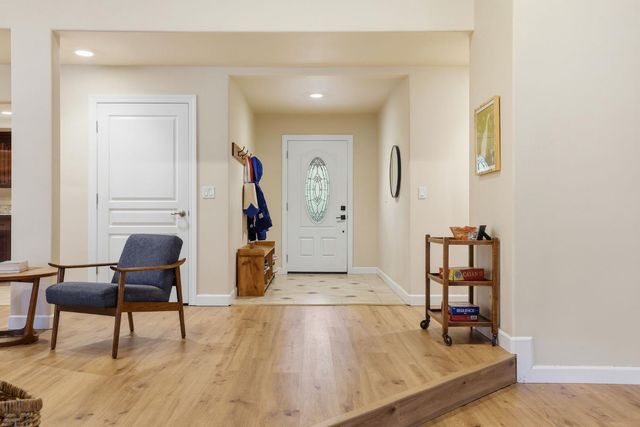 17843 Lake Forest Dr, Penn Valley, CA 95946