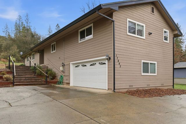 17843 Lake Forest Dr, Penn Valley, CA 95946