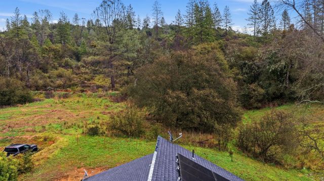 17843 Lake Forest Dr, Penn Valley, CA 95946