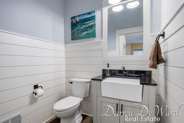 885 S Center Park Drive SW, Byron Center, MI 49315