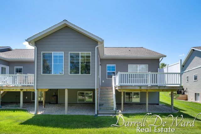 885 S Center Park Drive SW, Byron Center, MI 49315