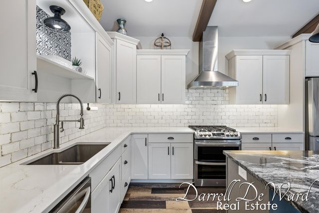 885 S Center Park Drive SW, Byron Center, MI 49315