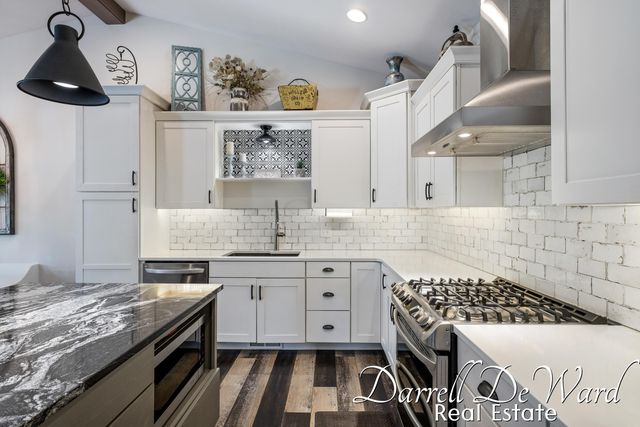 885 S Center Park Drive SW, Byron Center, MI 49315
