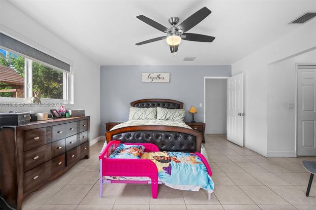 4306 Johnson St, Hollywood, FL 33021