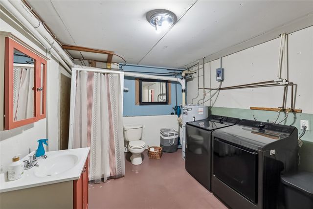 101 Vista Drive, Montezuma, IA 50171