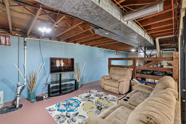 101 Vista Drive, Montezuma, IA 50171