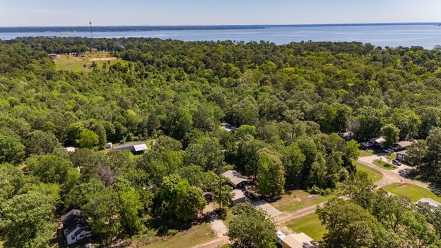 211 Acorn Drive, Point Blank, TX 77364