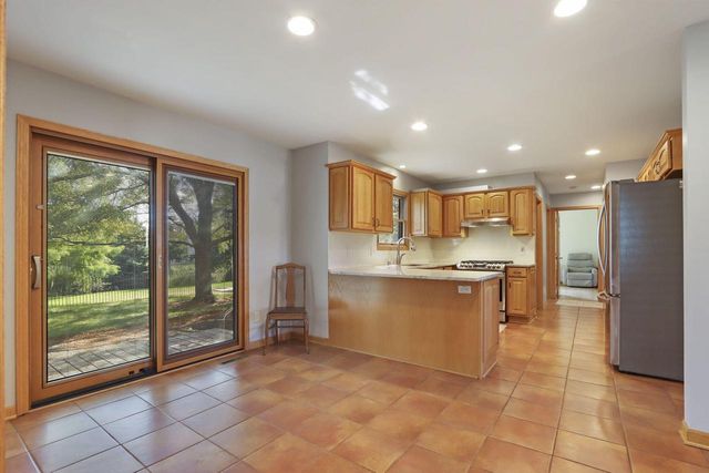 2739 Deer Creek DRIVE, Mount Pleasant, WI 53406