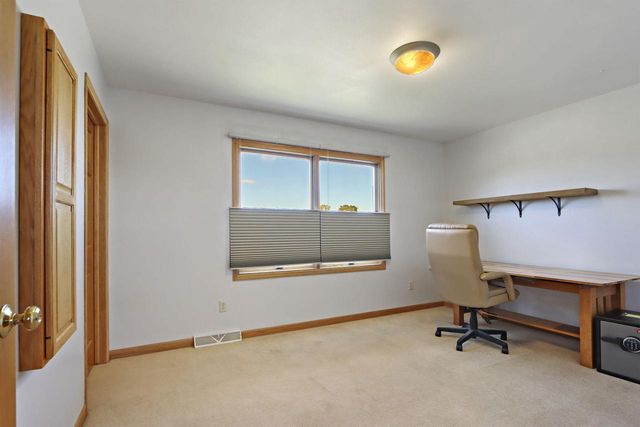 2739 Deer Creek DRIVE, Mount Pleasant, WI 53406