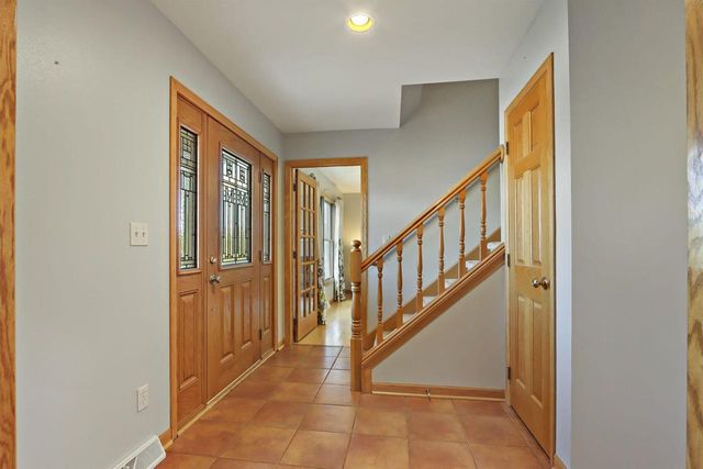 2739 Deer Creek DRIVE, Mount Pleasant, WI 53406