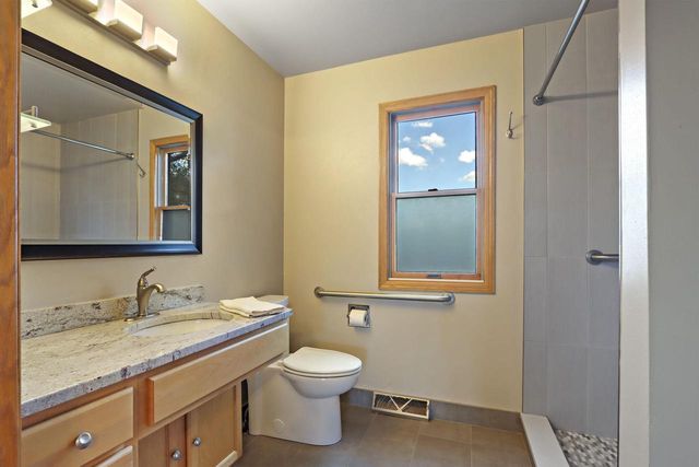 2739 Deer Creek DRIVE, Mount Pleasant, WI 53406