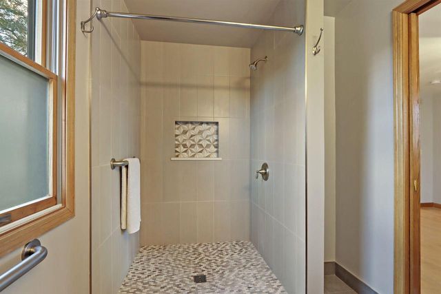 2739 Deer Creek DRIVE, Mount Pleasant, WI 53406