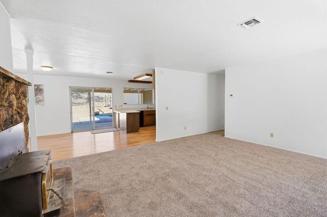 19664 Penn Valley Dr, Penn Valley, CA 95946