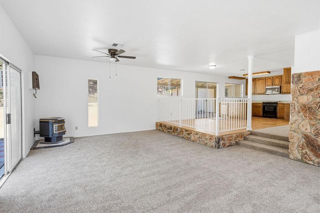 19664 Penn Valley Dr, Penn Valley, CA 95946