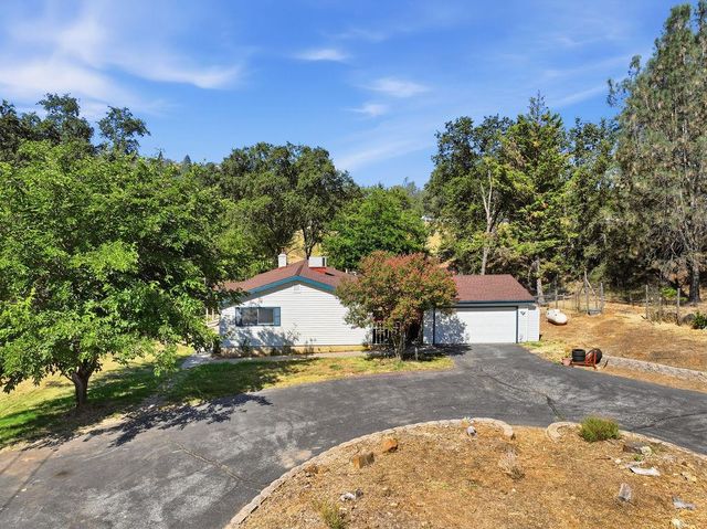 19664 Penn Valley Dr, Penn Valley, CA 95946