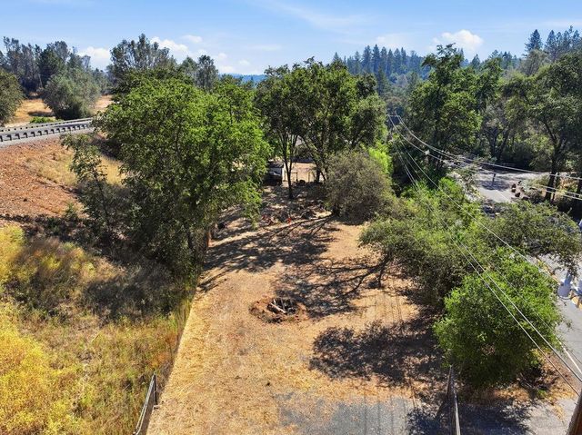 19664 Penn Valley Dr, Penn Valley, CA 95946