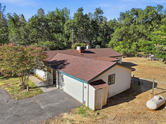 19664 Penn Valley Dr, Penn Valley, CA 95946