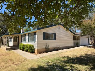 19664 Penn Valley Dr, Penn Valley, CA 95946