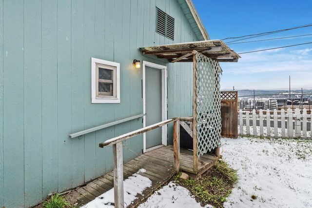 444 W 1st Ave, Colville, WA 99114