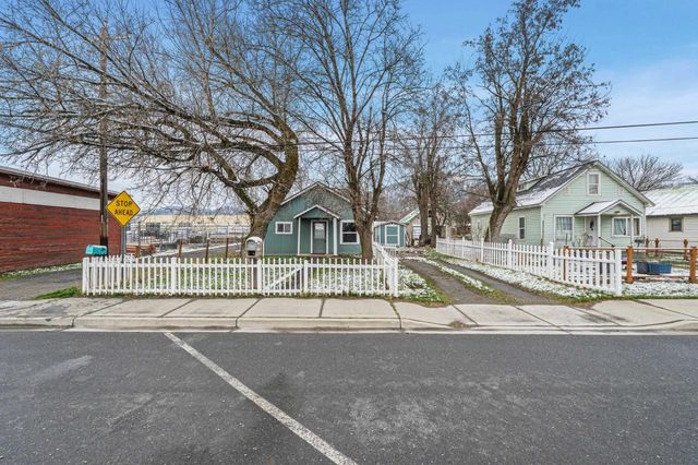 444 W 1st Ave, Colville, WA 99114