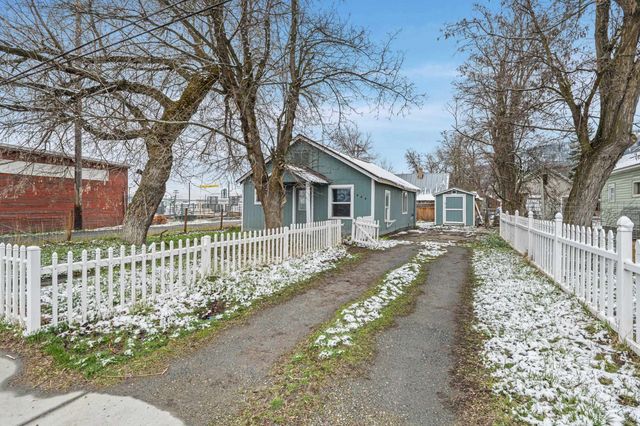 444 W 1st Ave, Colville, WA 99114