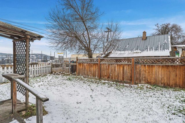 444 W 1st Ave, Colville, WA 99114