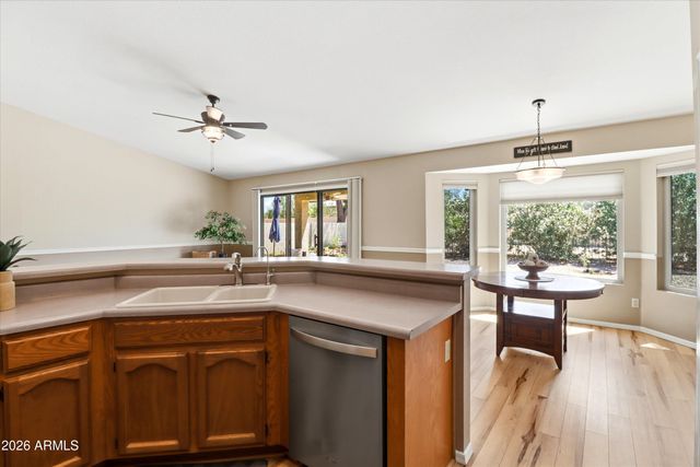 25625 S FLAME TREE Drive, Sun Lakes, AZ 85248