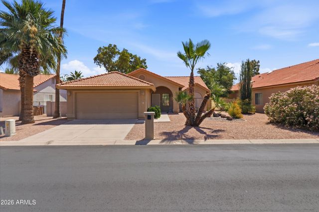 25625 S FLAME TREE Drive, Sun Lakes, AZ 85248