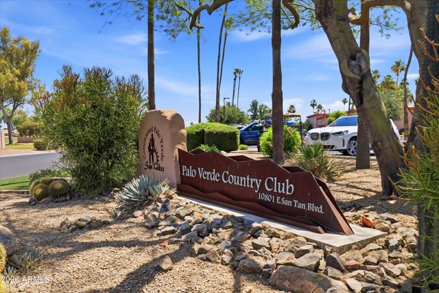 25625 S FLAME TREE Drive, Sun Lakes, AZ 85248