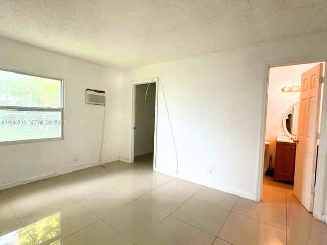 623 NW 3rd Ave 1, Fort Lauderdale, FL 33311