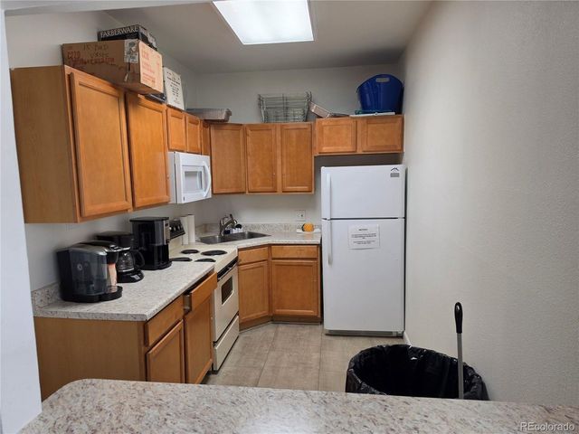 7865 E Mississippi Ave 803, Denver, CO 80247