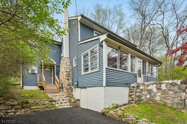 181 Orben Dr, Mount Arlington Boro, NJ 07850