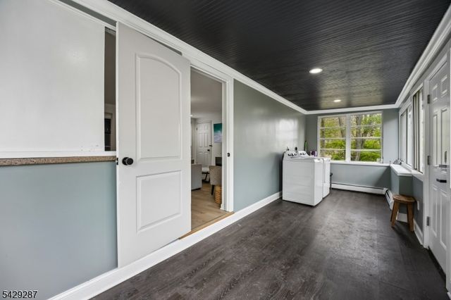 181 Orben Dr, Mount Arlington Boro, NJ 07850