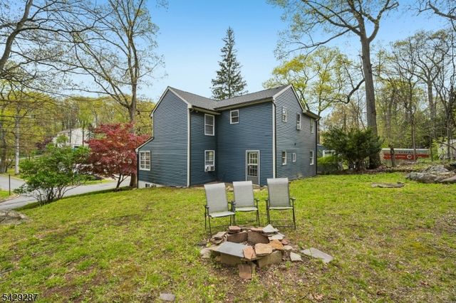 181 Orben Dr, Mount Arlington Boro, NJ 07850