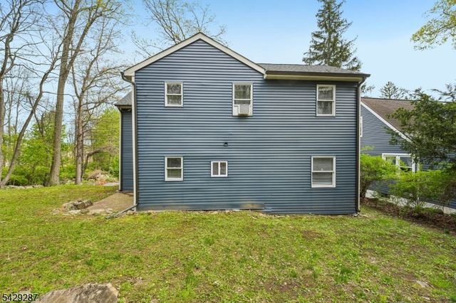 181 Orben Dr, Mount Arlington Boro, NJ 07850