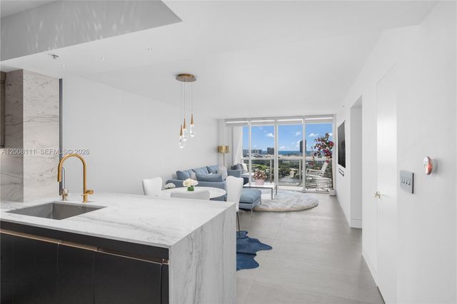 1800 Sunset Harbour Dr 2105, Miami Beach, FL 33139