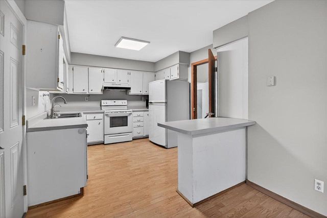 214 Grand Canyon Drive, Madison, WI 53705