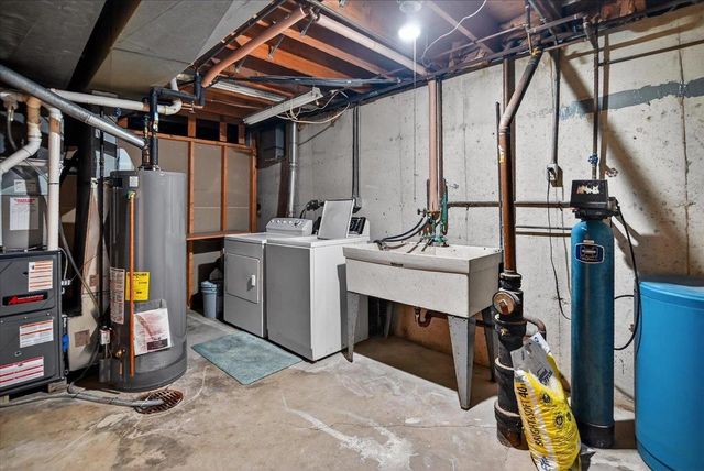 214 Grand Canyon Drive, Madison, WI 53705