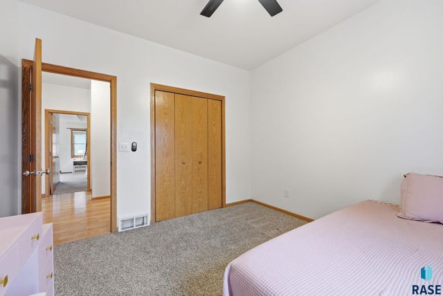 7505 W 15th St Street, Sioux Falls, SD 57106