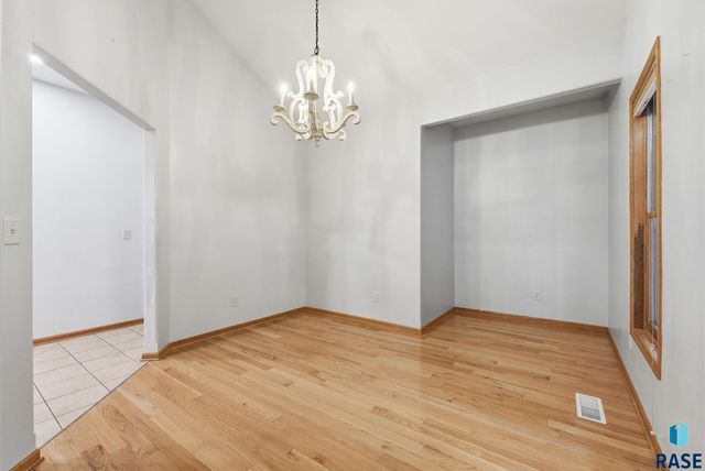 7505 W 15th St Street, Sioux Falls, SD 57106